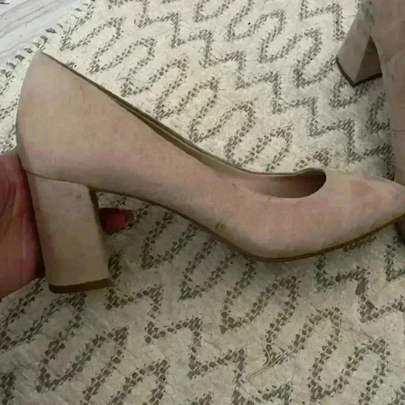 Kelly & Katie Womens Liya Classic Pumps Heel Shoes Light Taupe Suede size 10 - Picture 3 of 11